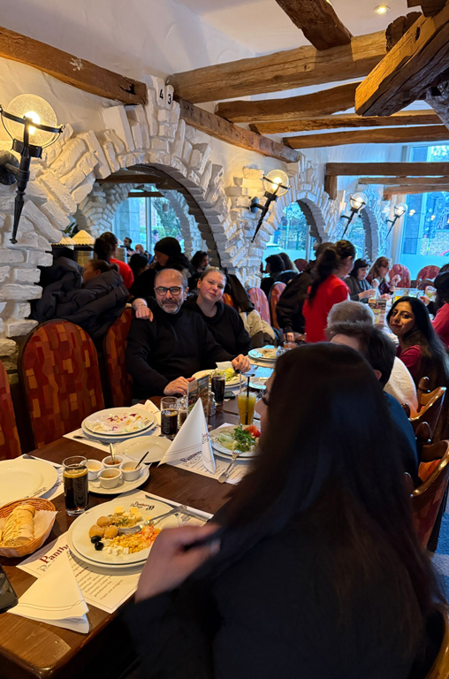 Die Bandelt-Gruppe in der Restaurant Panthera in Hamburg