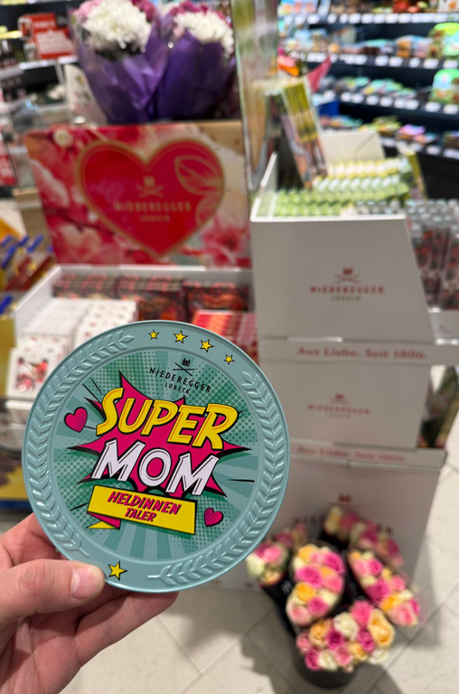 Muttertag-Artikel super-mom bei EDEKA Bandelt und EDEKA A. Bandelt