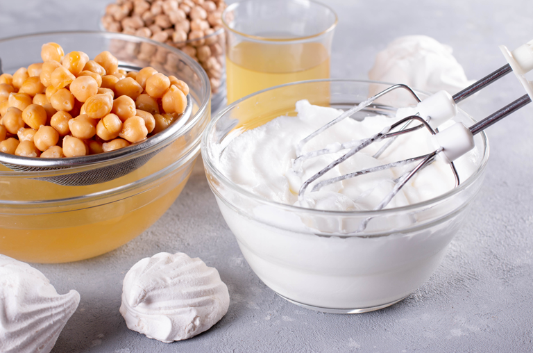 Ei-Alternativen Aquafaba aus Kichererbsensaft