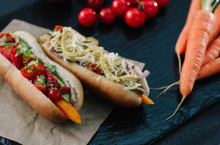 EDEKA Rezept Hot Dog vegetarisch mit Möhren